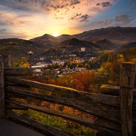 Hidden Memories, Hot Tub, 1089 Of Free Attraction Tickets For Each Paid Day, Dollywood And More Gatlinburg Exterior photo