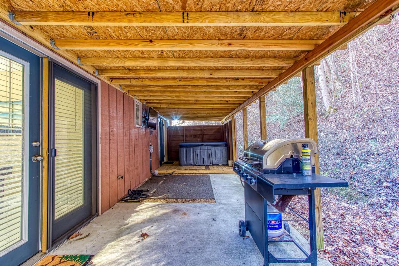 Hidden Memories, Hot Tub, 1089 Of Free Attraction Tickets For Each Paid Day, Dollywood And More Gatlinburg Exterior photo
